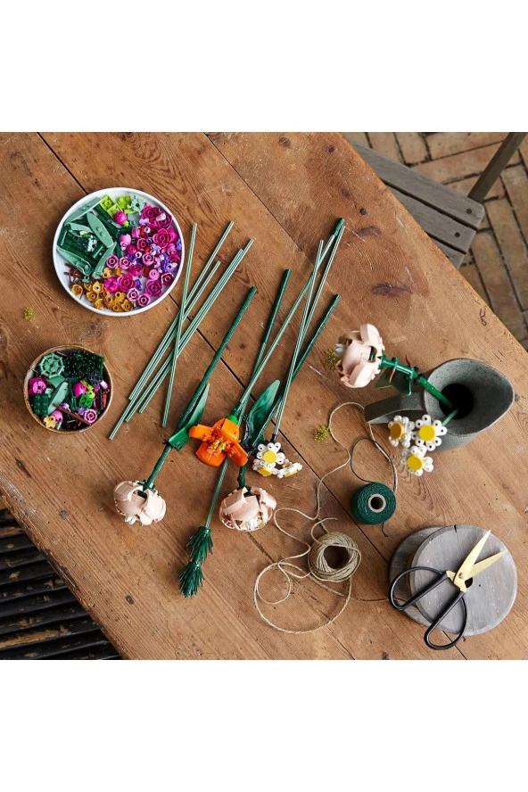 ® ICONS Çiçek Buketi 10280 - Yetişkinler İçin Koleksiyonluk Dekoratif Yapım Seti (756 Parça) - 9