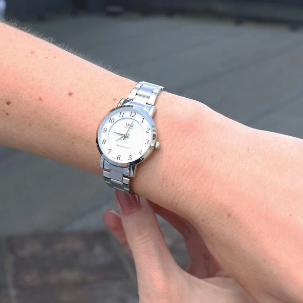 Q&Q Q945J204Y Kadın Kol Saati - 3