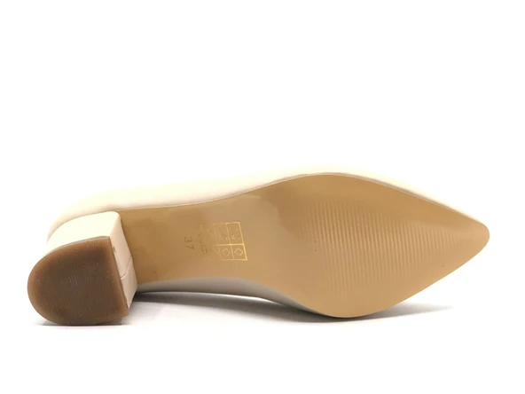 Feles Kare Toka Detaylı Kadın Klasik Topuklu Ayakkabı - Resim 13