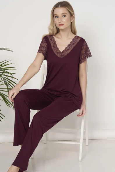 Pijadore 1604 Kadın Kısa Kol Yaka ve Kol Dantelli Pijama Takım