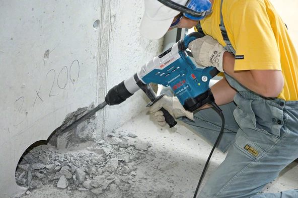 Bosch Professional GBH 5-40 DCE Kırıcı Delici - 2