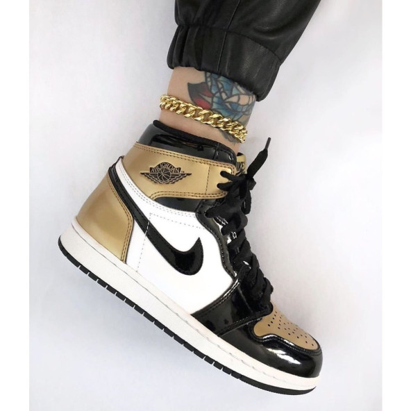 Nike Air Jordan 1 High Retro 'Gold Toe' - 3