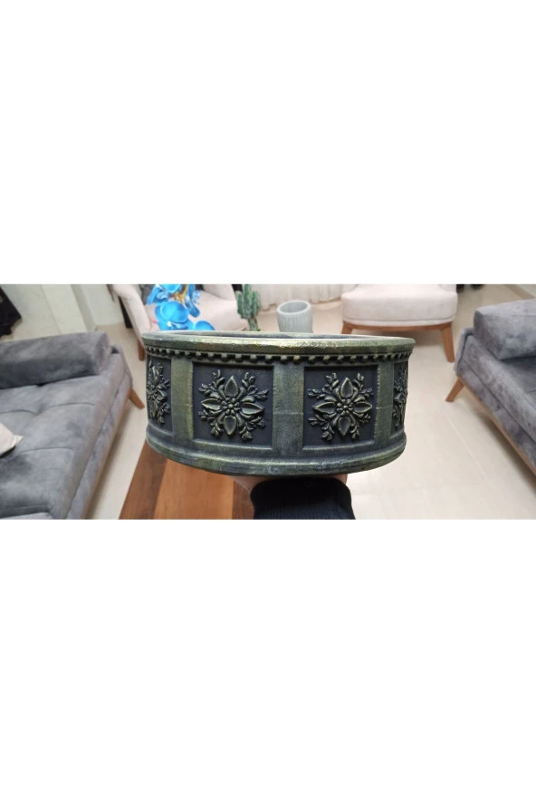 Gold desenli eskitme beton saksı 23*10 cm suya karşı 50 yıl garantili