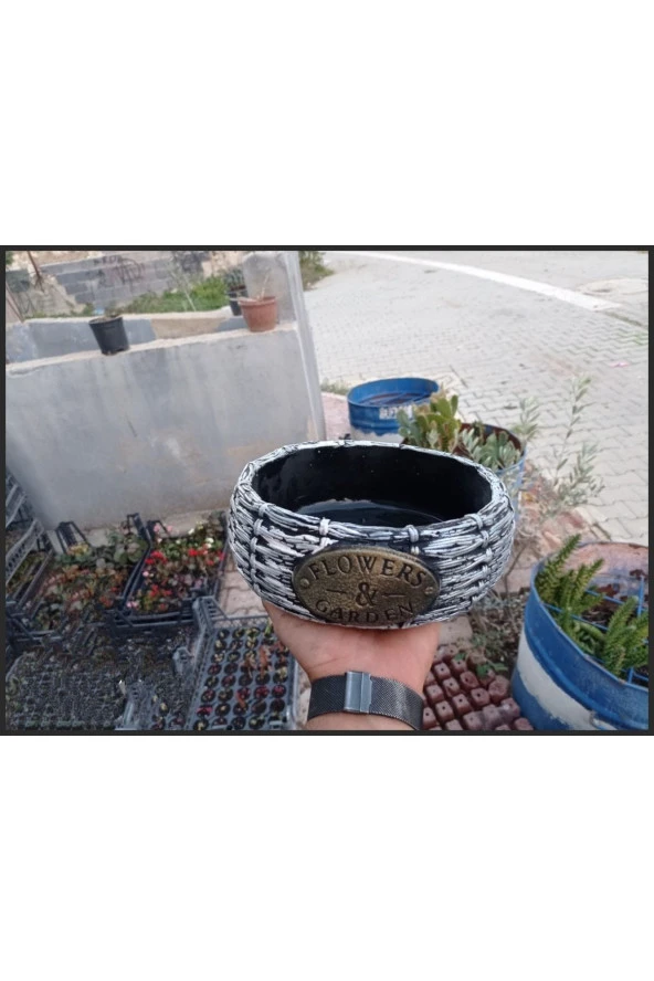 Beton Saksı Özel El Yapımı 001