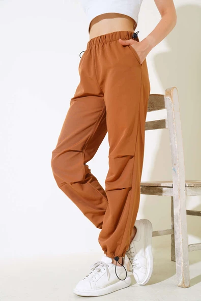 Bel Ve Paça Lastikli Paraşüt Pantolon Camel ürün görseli
