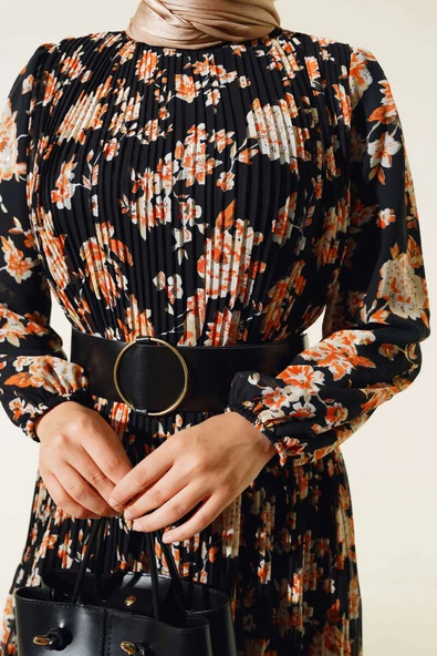 Kemerli Piliseli Şifon Elbise Siyah - Resim 4