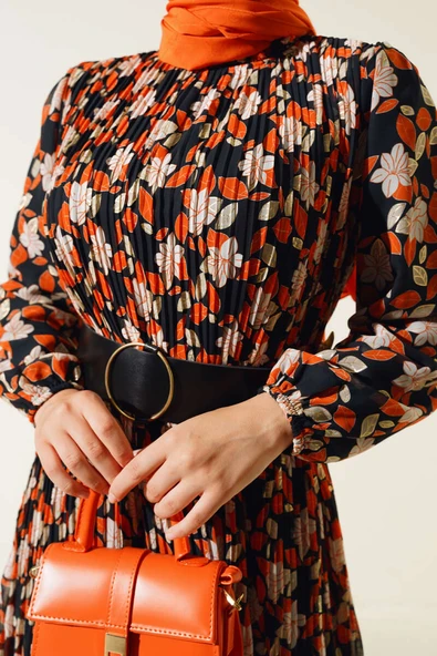 Kemerli Piliseli Şifon Elbise Oranj - Resim 4