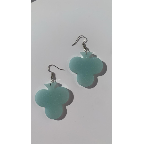 Buz Mavi Renkli Simli Sedefli Parlak Gümüş Aksesuar İskambil Sinek Şekil Küpe 4 cm Epoksi Hediyelik - Resim 4