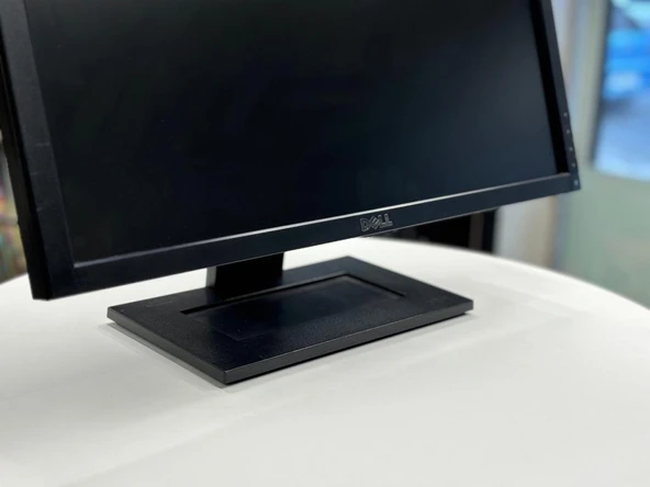 Monitör 21.5" Dell E2210F 5Ms 60Hz Vga Dvı 1680X1050 Sıyah (Bx Kalite) 2.El 3Ay Garanti - 2
