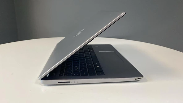 Dell Latıtude E7270 Notebook İ7 6600U 8Gb Ddr4 256Gb M2 Ssd 12.5" Fhd Bx Laptop 2.El - 4