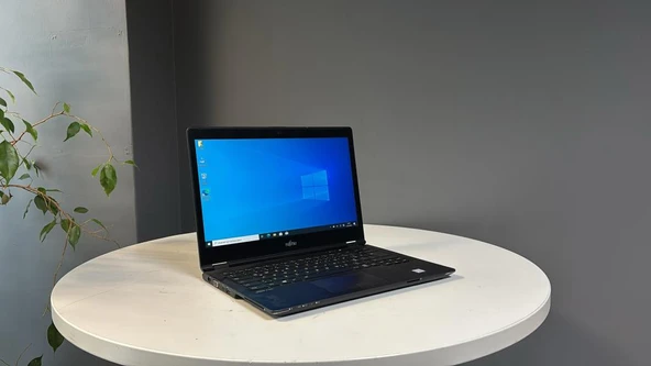 Fujıtsu LifeBook U749 Notebook i5 8265U 8Gb 256Gb M2 Ssd 14" Fhd Ips Dokunmatik (Bx Laptop) 2.EL 3Ay Garantilili Laptop - Resim 2