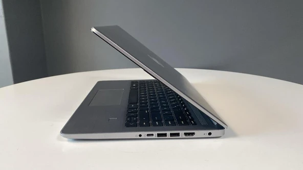 Dell Latıtude E7270 Notebook İ7 6600U 8Gb Ddr4 256Gb M2 Ssd 12.5" Fhd Bx Laptop 2.El - 2