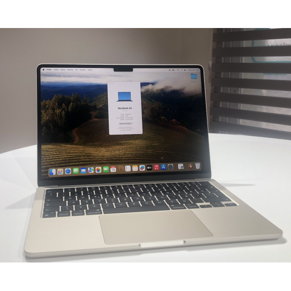 APPLE MACBOOK AİR 13'' 2022 M2 8GB Ram/256 GB SSD - 1