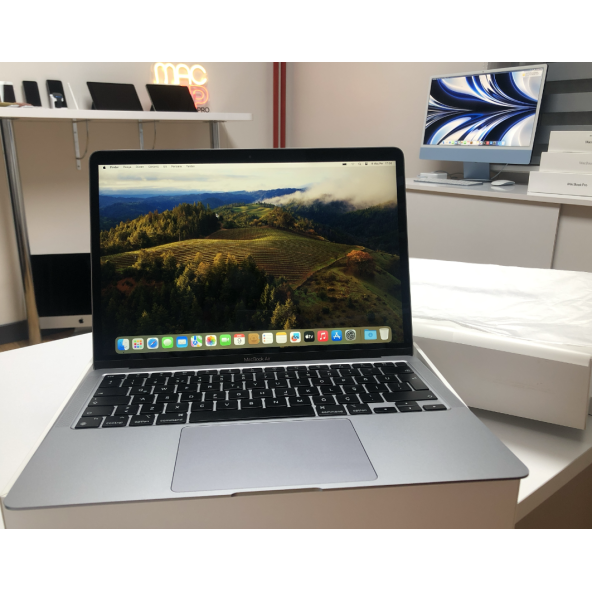 MACBOOK AİR 13 INC 2020 M1 8CPU 8GPU 8GB Ram 256 GB SSD