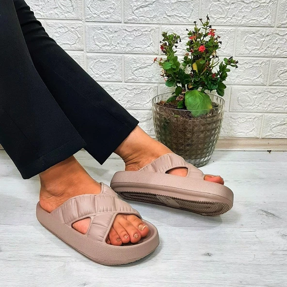 Akınalbella 408 Camel Renk Çapraz eva Hafif Rahat Bayan Terlik - Resim 3