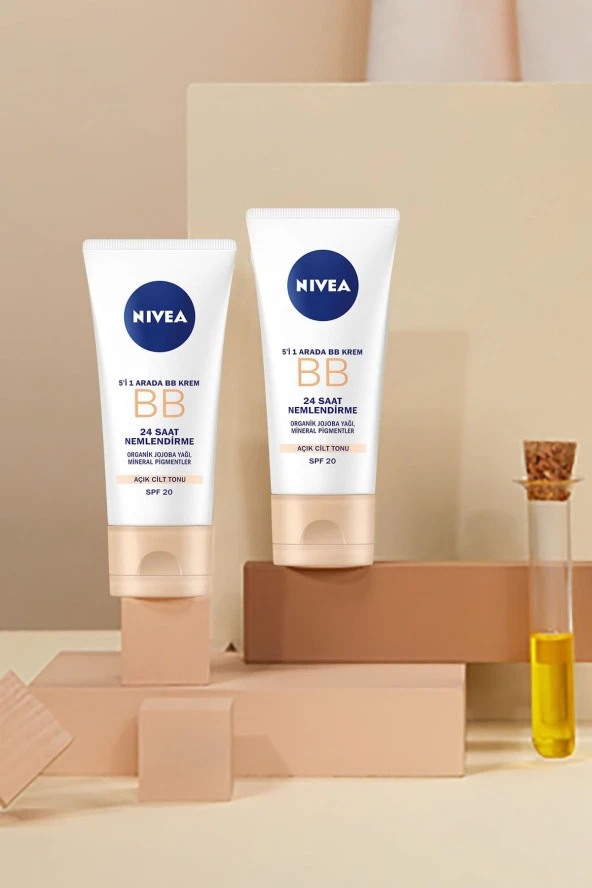 NIVEA Essentials BB Krem,24 Saat Nemlendirme + Işıltı Açık Ton Gündüz Yüz Bakım Kremi 50 ml - Resim 5