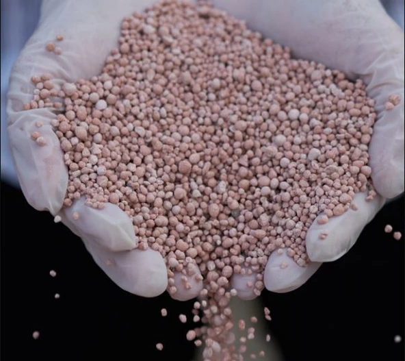 Kompoze Gübre 20 20 0 - 1 Kg Azot, Fosfor İçerir.