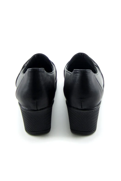 Erkan Saçmacı Shay Siyah Hakiki Dana Derisi Çapraz Bant Detaylı Dolgu Topuklu Günlük Ayakkabı - Resim 3