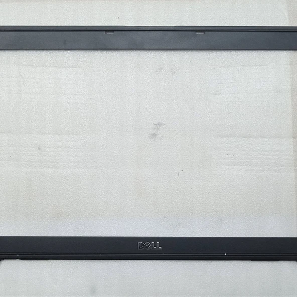 Dell Latitude E5530 EKRAN ÇERÇEVESİ