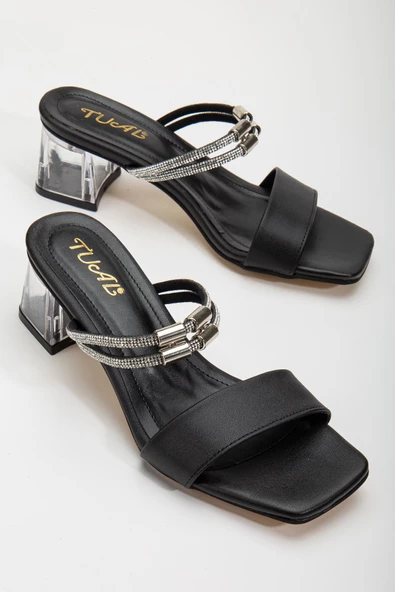 Lissen Siyah Tek Bantlı Taşlı Cilt Alçak Topuklu Ayakkabı ürün görseli