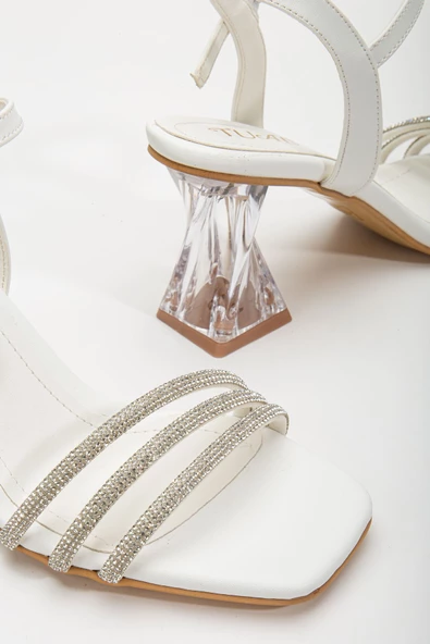Beyaz Taşlı Şeffaf Kadın Topuklu Ayakkabı - Resim 3