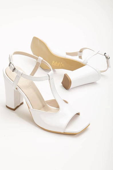 Entela Topuklu Beyaz Rugan Küt Burunlu Kadın Ayakkabı - Resim 2