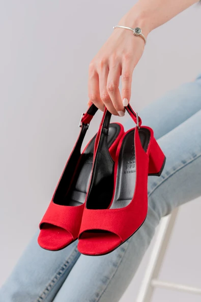 Eriola Kırmızı Süet Detaylı Alçak Topuklu Kadın Ayakkabı - Resim 3