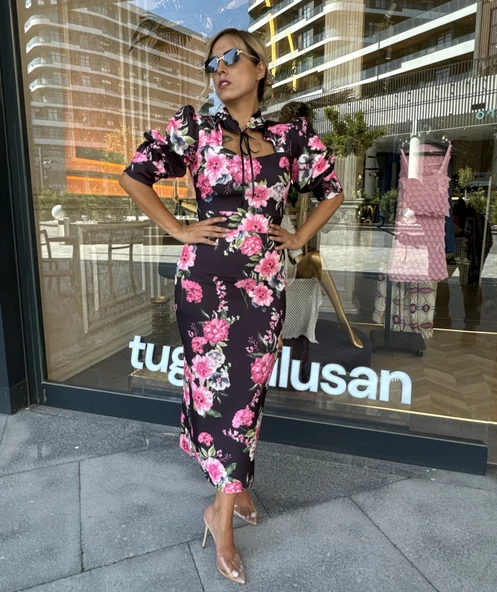 Siyah Pembe Çiçekli Atlas Kumaş Tasarım Elbise - 3