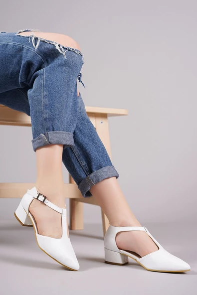 Jane Beyaz Cilt Topuklu Ayakkabı ürün görseli
