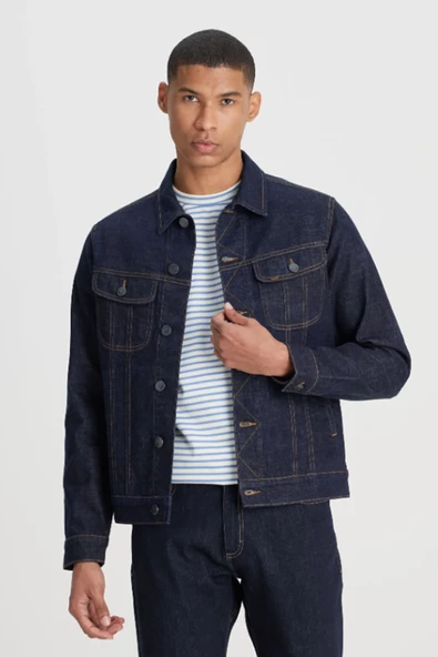 Lee L89ZLJ049 Koyu Mavi Erkek Denim Ceket Dört Cep Detaylı Trucker Jean Rahat Kesim Kot Ceket - 2