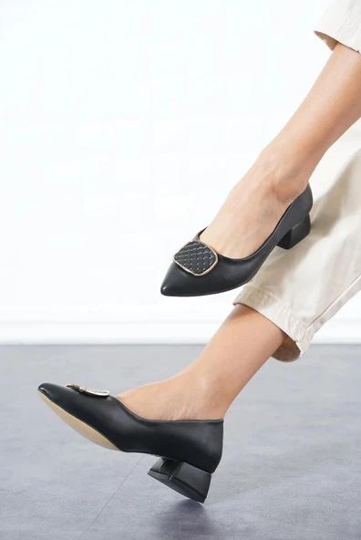 Feles Toka Detaylı Kısa Topuklu Kadın Babet Ayakkabı - Resim 5