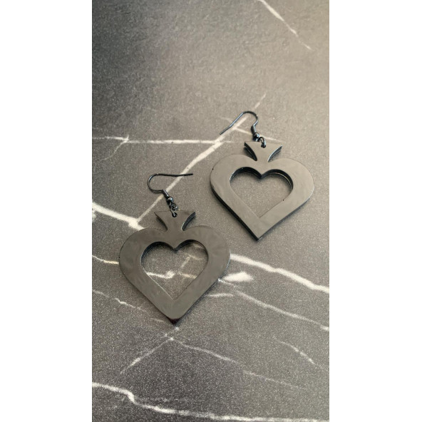 Parlak Siyah Renkli Siyah Aksesuarlı Maça İçi Boş Model 5 Cm Epoksi Küpe El Yapımı Hediyelik - Resim 3