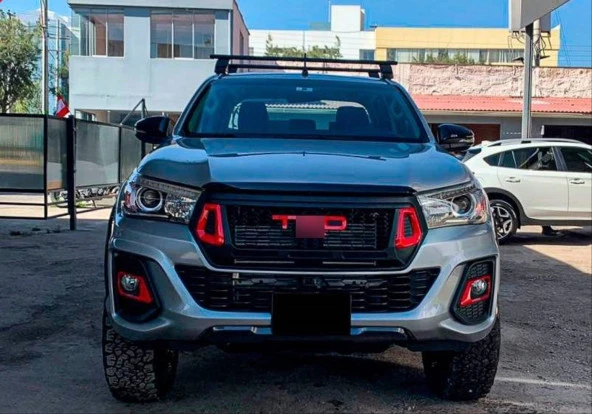 HILUX REVO 2016+ IÇIN UYUMLU ROCCO TRD BODY KİT -PANJUR-TAMPON-DODIK SETI - 6