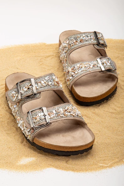 Beti Bej Süet Çift Bantlı Terlik ürün görseli