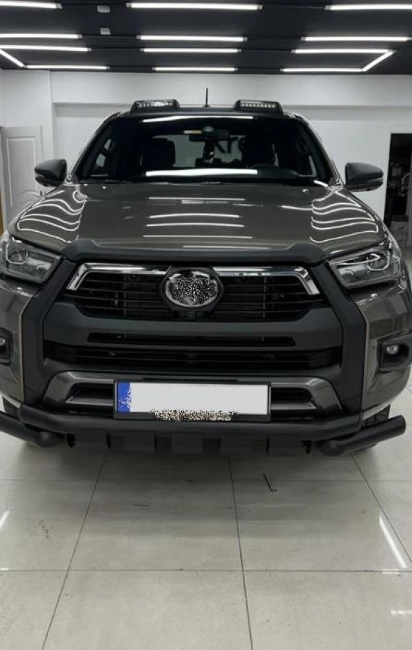 Toyota Hilux Siyah Ön Koruma Demiri 2023+ - Resim 4
