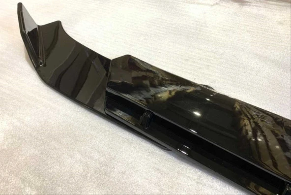 UNIVERSAL YENI TIP ON LIP - PIANO BLACK - 3