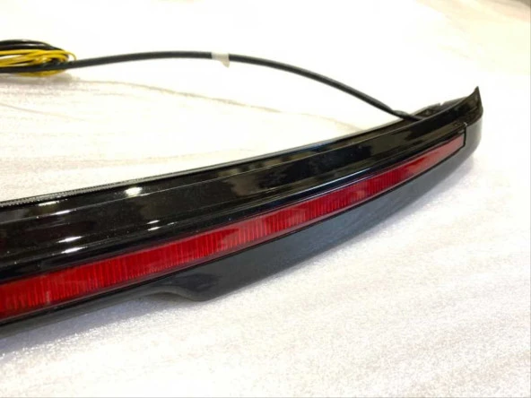 A3 2013-2019 SEDAN IÇIN UYUMLU LED SPOILER  PIANO BLACK (PARLAK SIYAH) - Resim 3