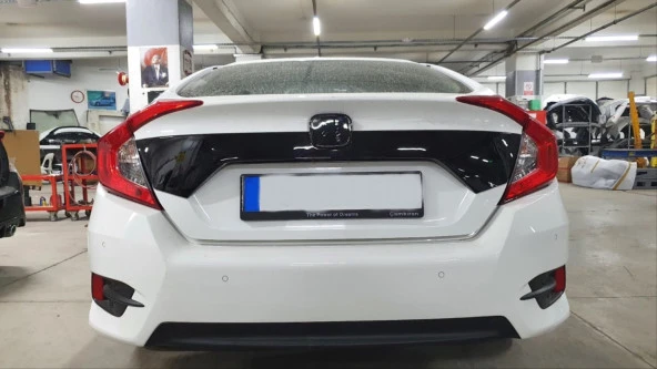 CIVIC FC5 2016-2021 IÇIN UYUMLU BAGAJ KAPAGI PLAKA ÜST KAPLAMASI PIANO BLACK - Resim 3