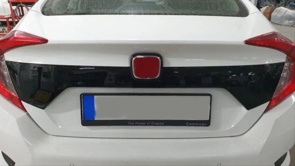 CIVIC FC5 2016-2021 IÇIN UYUMLU BAGAJ KAPAGI PLAKA ÜST KAPLAMASI PIANO BLACK - Resim 5