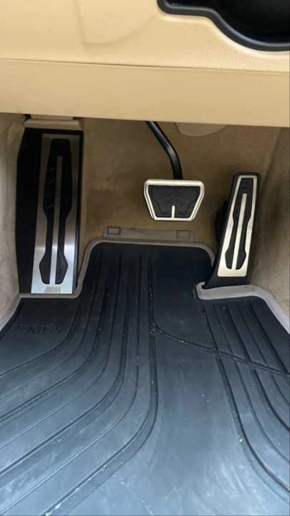 1 SERISI / 3 SERISI IÇIN UYUMLU  'M' PEDAL KAPLAMA SETI 3 PARÇA - Resim 4