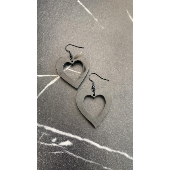 Parlak Siyah Renkli Siyah Aksesuarlı Kalp Kupa İçi Boş Model 4 Cm Epoksi Küpe El Yapımı Hediyelik - Resim 3