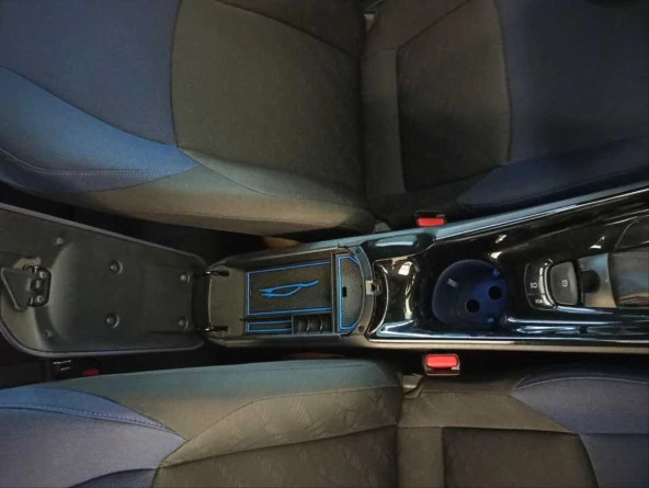 C-HR 2016-2019 IÇIN UYUMLU ORTA KONSOL KUTUSU MAVI ürün görseli