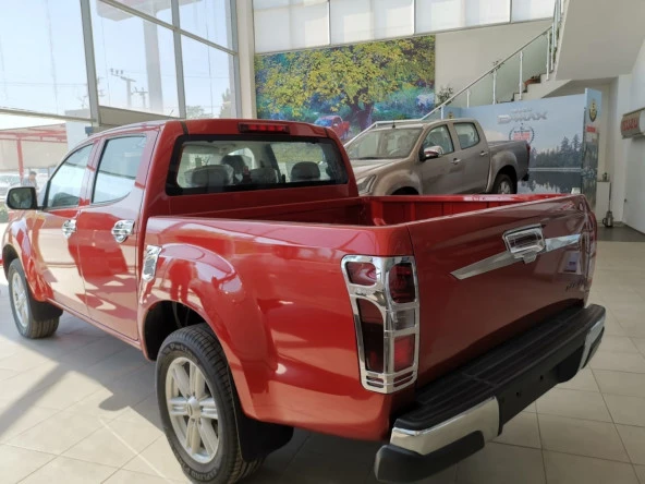 D-MAX IÇIN UYUMLU 2018+ BAGAJ AÇMA KOLU KAPLAMASI NIKELAJ - Resim 3