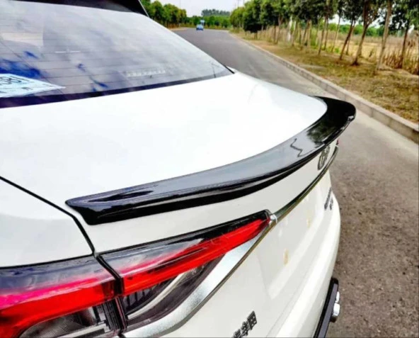 COROLLA 2019-2024 IÇIN UYUMLU BAGAJ USTÜ SPOILER  YARASA TİP PIANO BLACK - 3