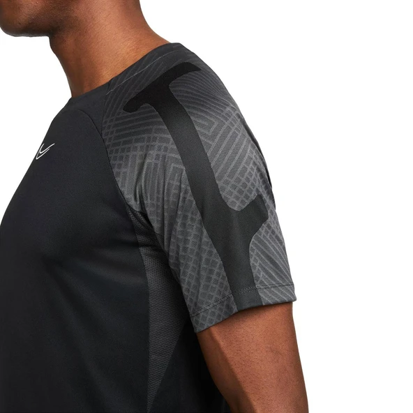 Nike DH8698-011 Dri-Fit Strk Ss Tişört Erkek Futbol Forması - 6