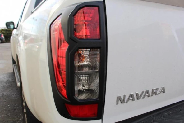 Nissan Navara 2015-2020 Far Stop Kaplama Siyah - 5