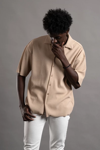 Oversize (Bol Kesim) Kalın Fitilli Likralı Kısa Kol Gömlek - Resim 3