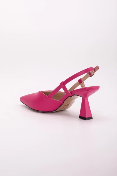 Büyük Numara Yan Direkli V Yüzlü Cilt Fuşya Kadın Topuklu Ayakkabı - Resim 5
