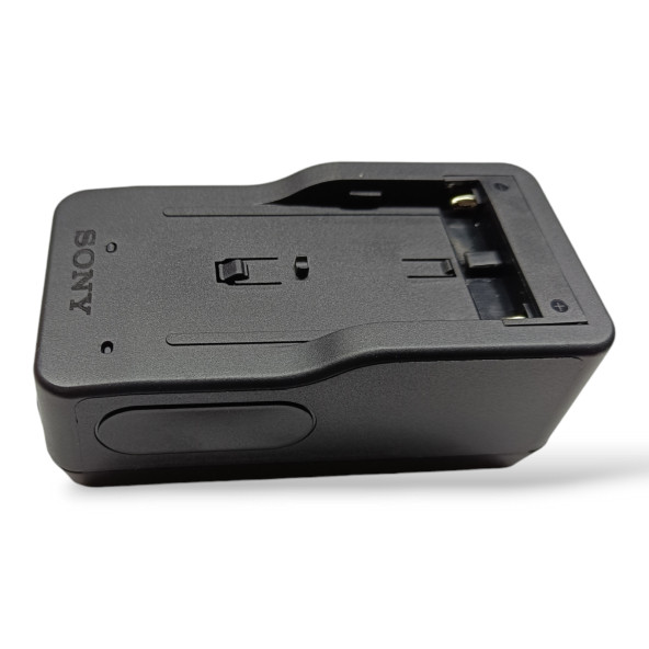 SONY BC-V615 Şarj Cihazı SONY BCV615 NP-F970 NP-730 NP-930 NP-F330 NP-F530 NP-F550 NP-F750 NP-F930 NP-F950 NP-F960 Batarya Uyumlu Şarj Aleti - 2