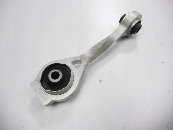 UCEL 10486-MOTOR TAKOZU ARKA BURGU RENAULT SCENIC I > 8200148388